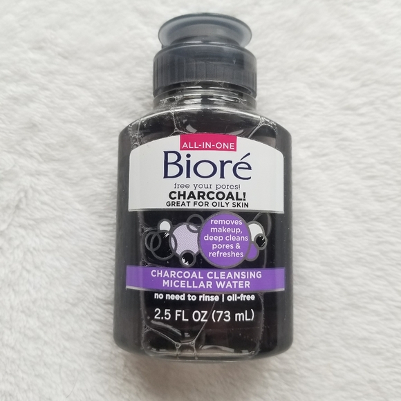 🍒 5/$20 new Biore Charcoal Micellar Cleansing Water 2.5oz - Picture 3 of 4